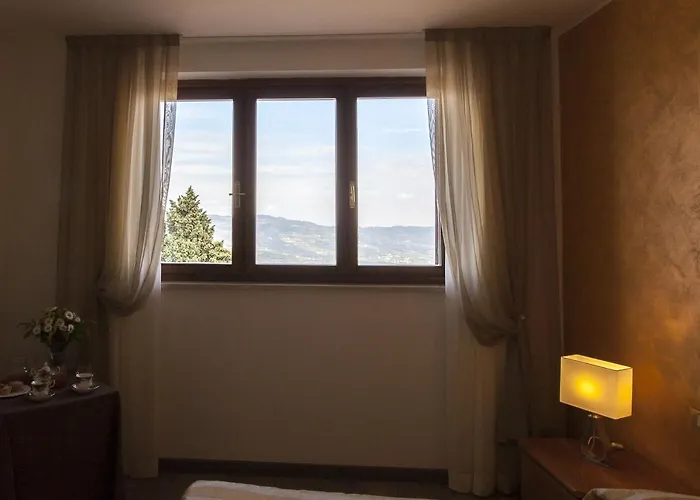 Soave Relais Castelcerino فندق