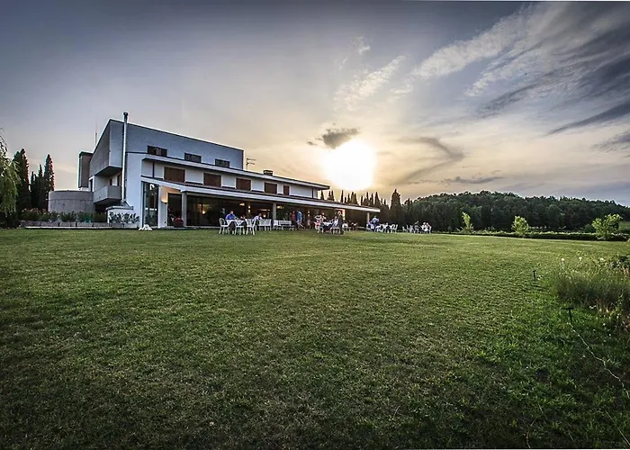Soave Relais Castelcerino فندق سواف