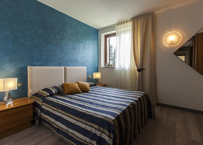 Soave Relais Castelcerino فندق 3*