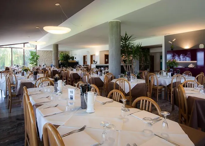 Soave Relais Castelcerino فندق سواف